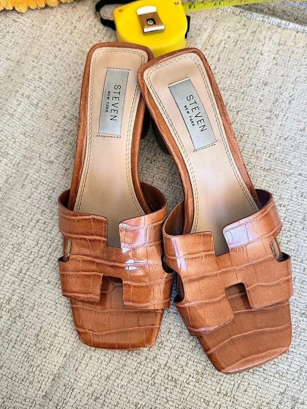 STEVEN by Steve Madden Block Heel Mules in Brown